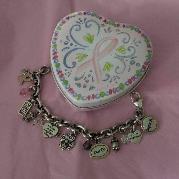 Sweet Brighton POWER OF PINK Charm Bracelet 2006 - Picture 3 of 14